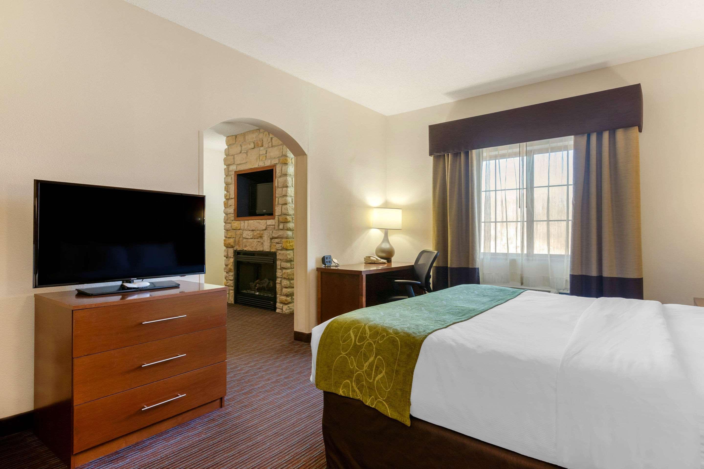 Comfort Suites Stevensville - St Joseph מראה חיצוני תמונה