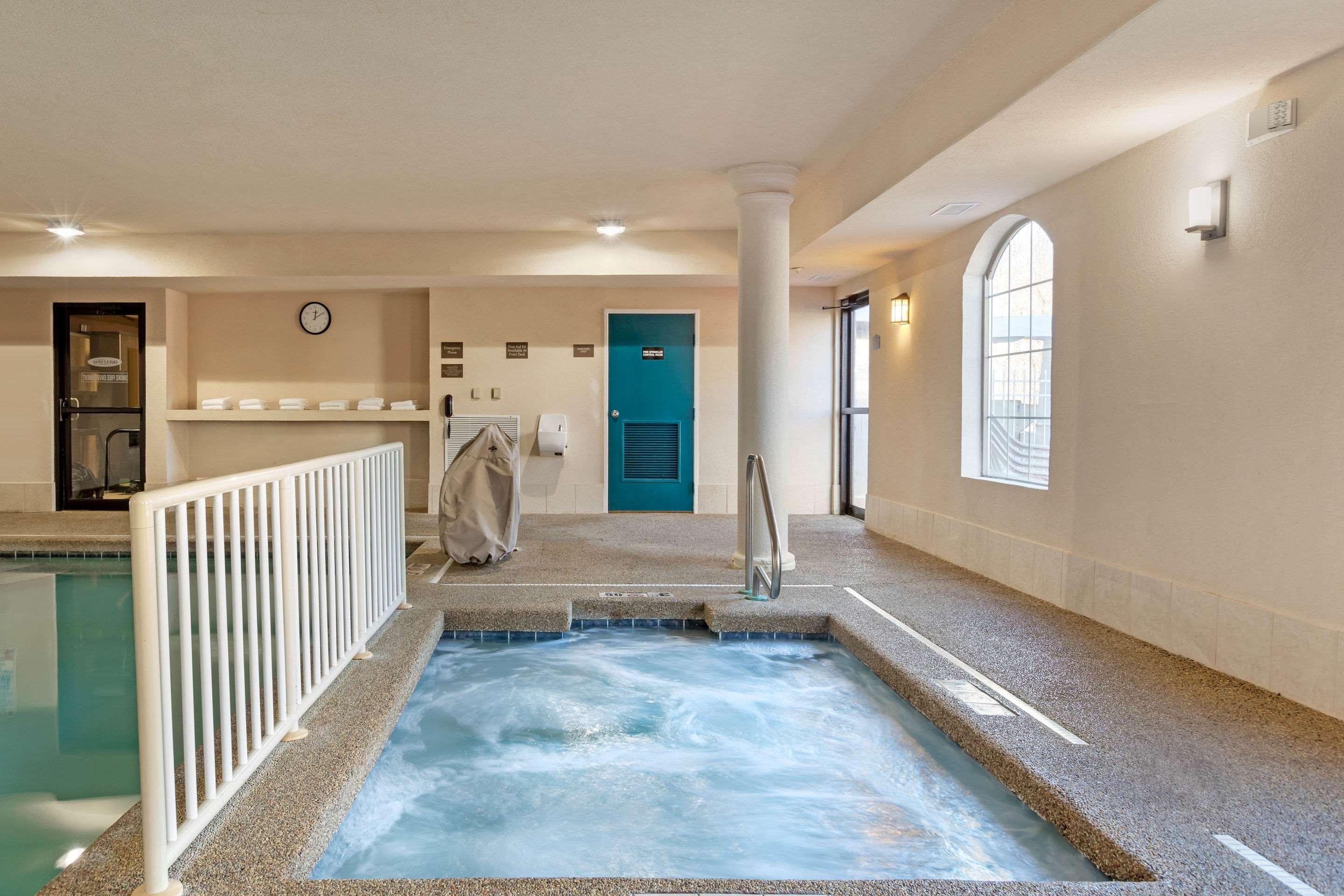 Comfort Suites Stevensville - St Joseph מראה חיצוני תמונה