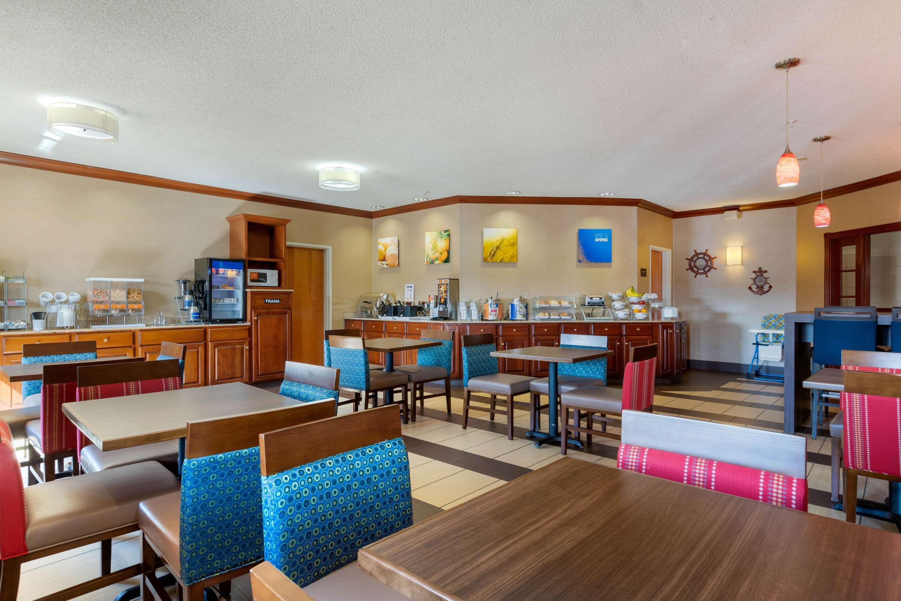 Comfort Suites Stevensville - St Joseph מראה חיצוני תמונה