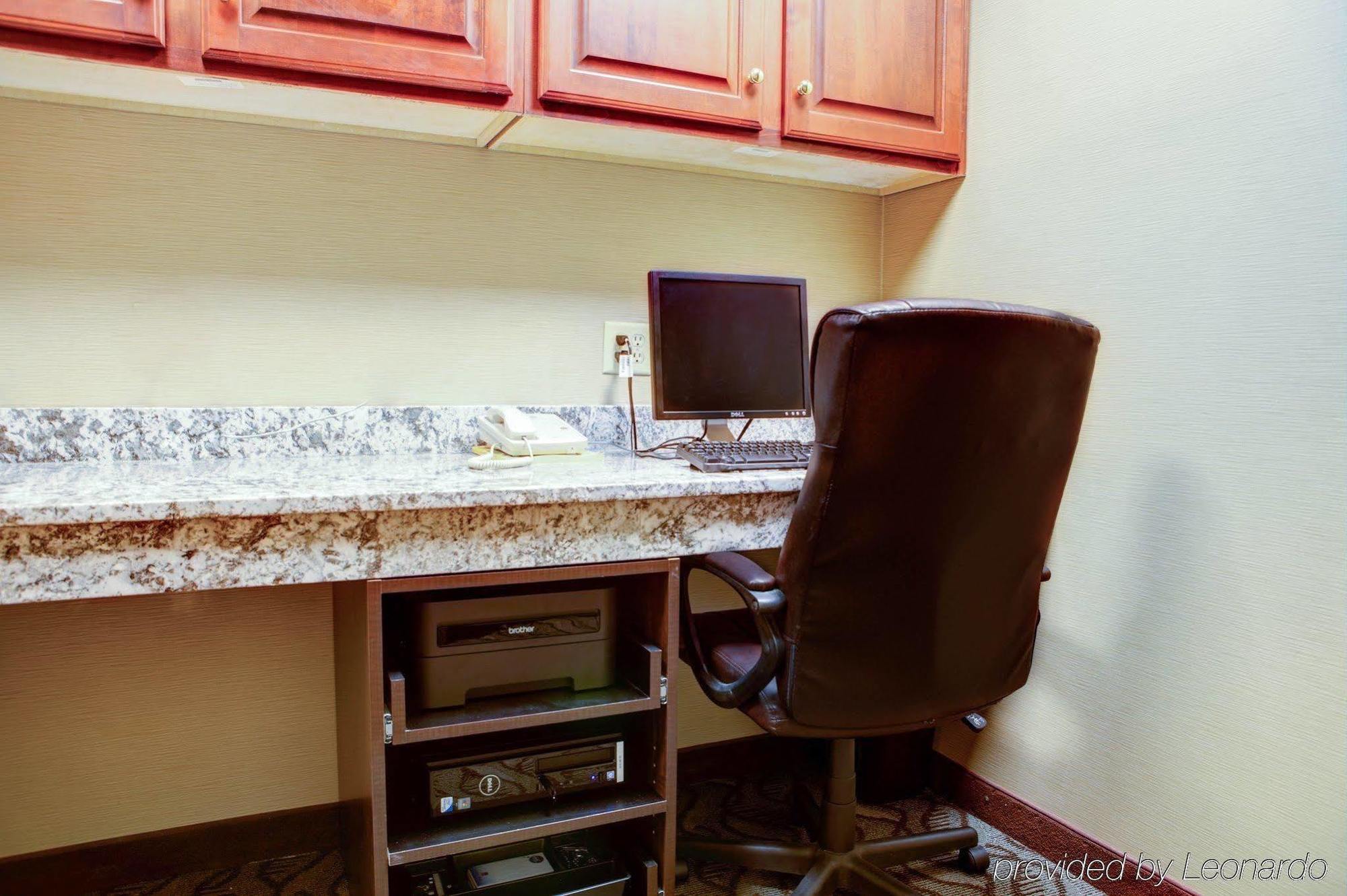 Comfort Suites Stevensville - St Joseph מראה חיצוני תמונה
